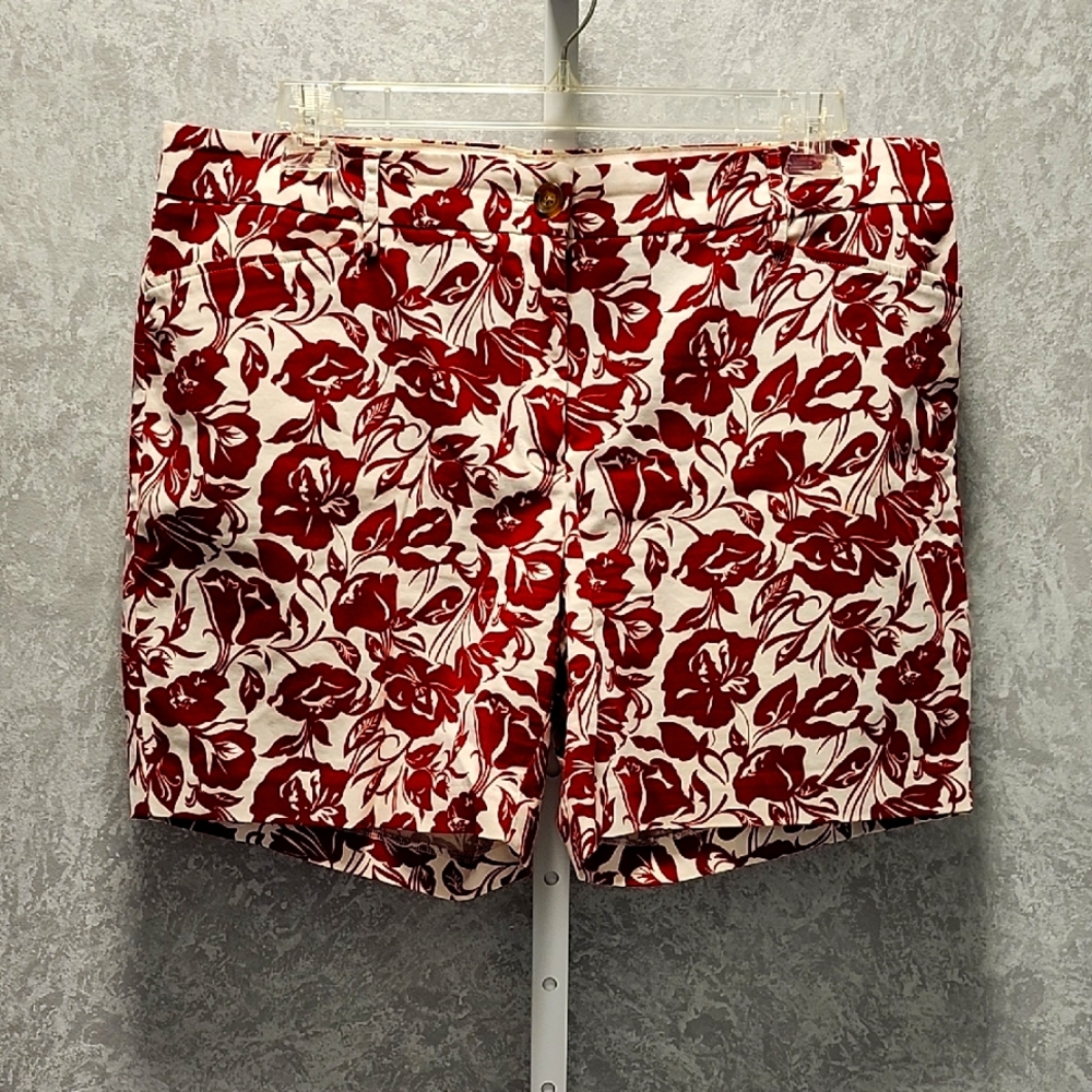 Lands End MidRise 7" Shorts - Size 16